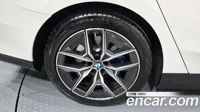 BMW 5-Series — Фото автомобиля 5