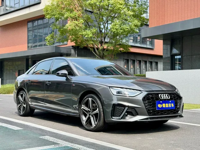 Audi A4L — Фото автомобиля 3