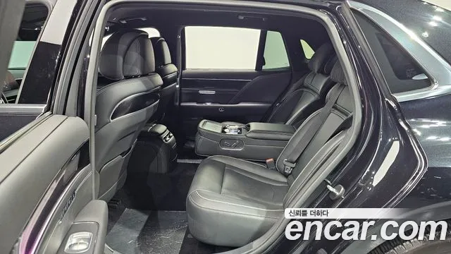 Genesis G90 Бензин 3.5 турбо AWD — Фото автомобиля 11