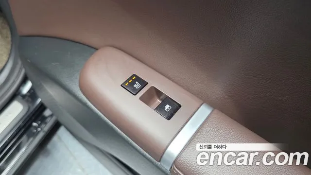 Hyundai Grandeur GN7 — Фото автомобиля 19