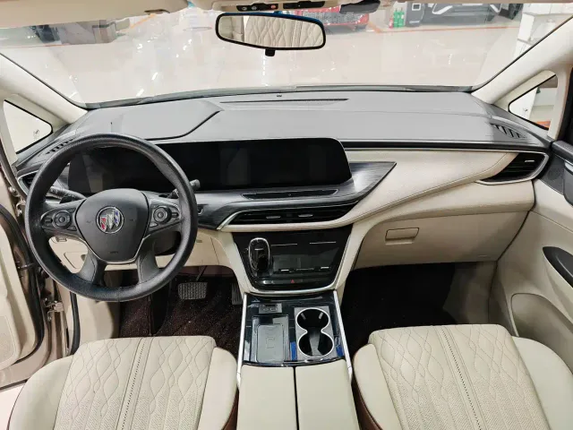 Buick Buick GL8 2022 ES Landmark 653T Comfort — Фото автомобиля 4
