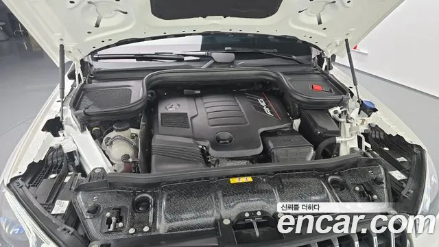 Mercedes-Benz GLE-Class — Фото автомобиля 9