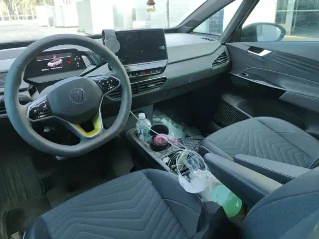 Volkswagen ID.3 — Фото автомобиля 12