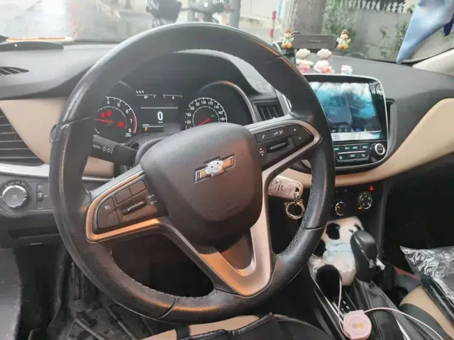 Chevrolet Monza — Фото автомобиля 6