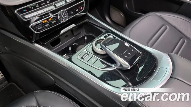 Mercedes-Benz G-Class — Фото автомобиля 16