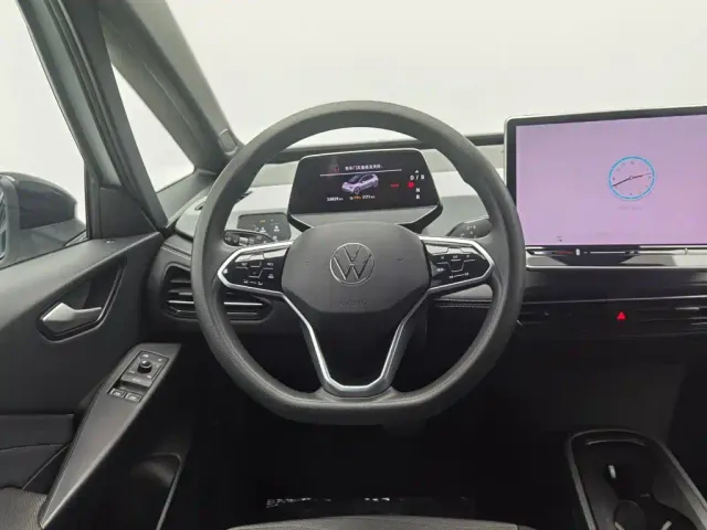 Volkswagen ID.3 — Фото автомобиля 11