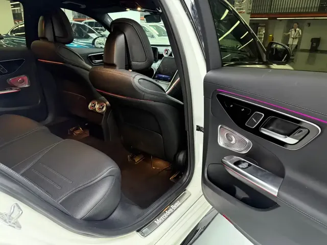 Mercedes-Benz C-Class — Фото автомобиля 19