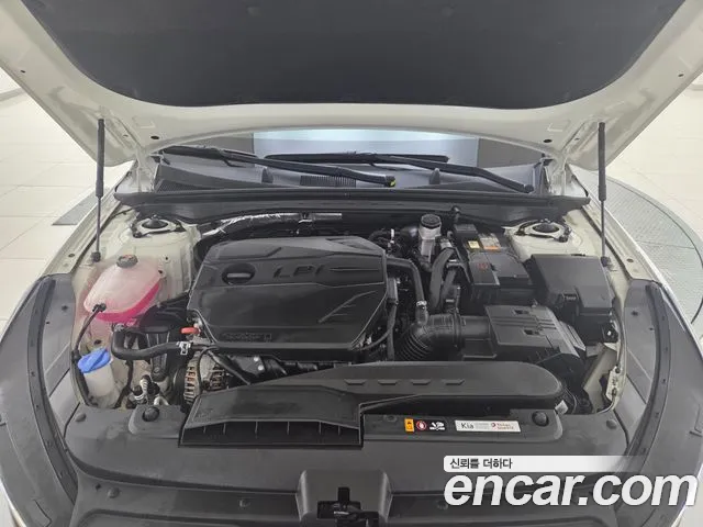 Kia K5 Новый K5 3 поколение 2.0 LPi(Для проката) — Фото автомобиля 5