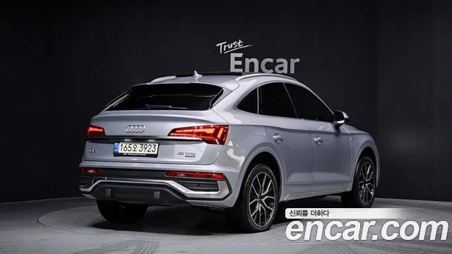 Audi Q5 45 TFSI quattro Sportback Premium — Фото автомобиля 2