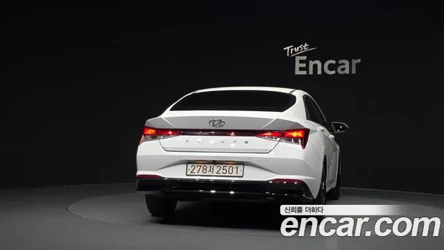 Hyundai Avante CN7 — Фото автомобиля 4