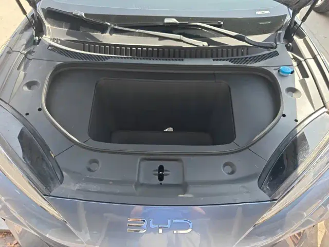 BYD Sealion 07 EV — Фото автомобиля 10