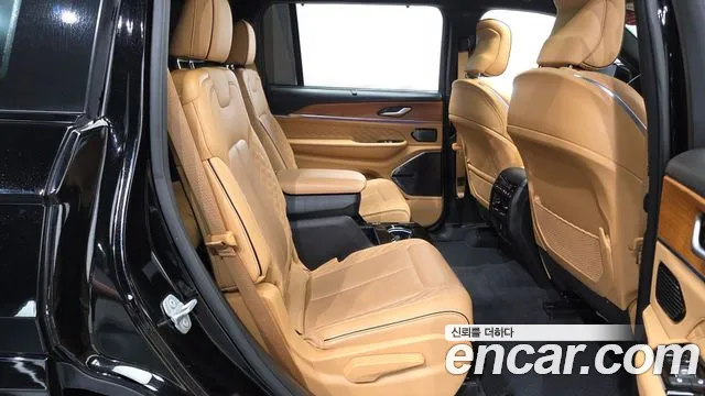 Jeep Cherokee Grand Cherokee(WL) L 3.6 Summit Reserve — Фото автомобиля 11