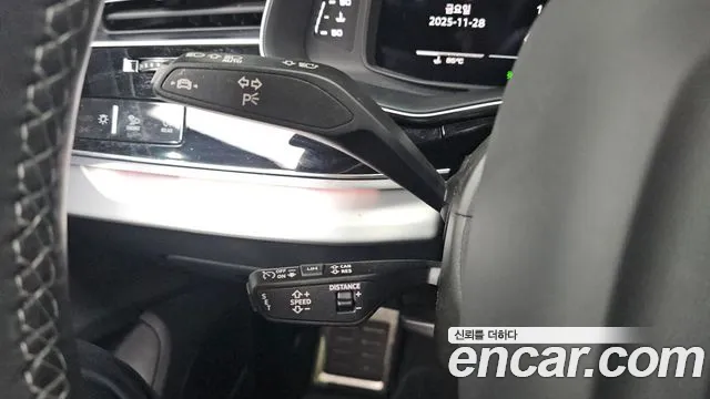 Audi Q8 55 TFSI quattro Premium — Фото автомобиля 18