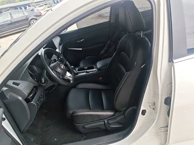 Nissan Sylphy — Фото автомобиля 14