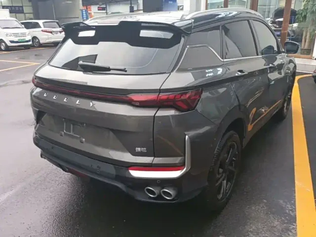 Geely Binyue — Фото автомобиля 6
