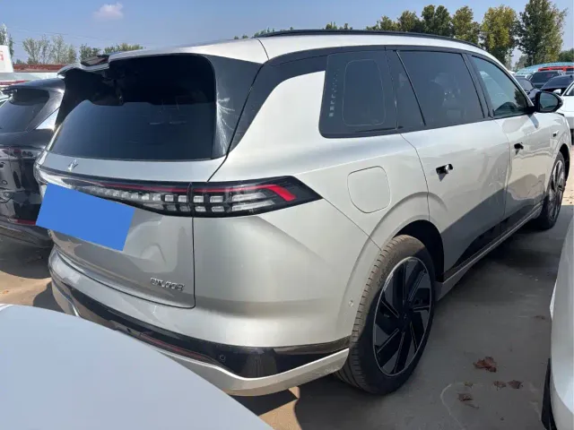 Dongfeng eπ 008 — Фото автомобиля 7
