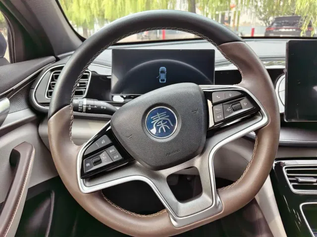 BYD Qin PLUS — Фото автомобиля 9