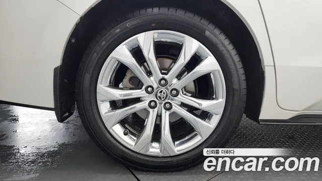 Toyota Sienna — Фото автомобиля 4