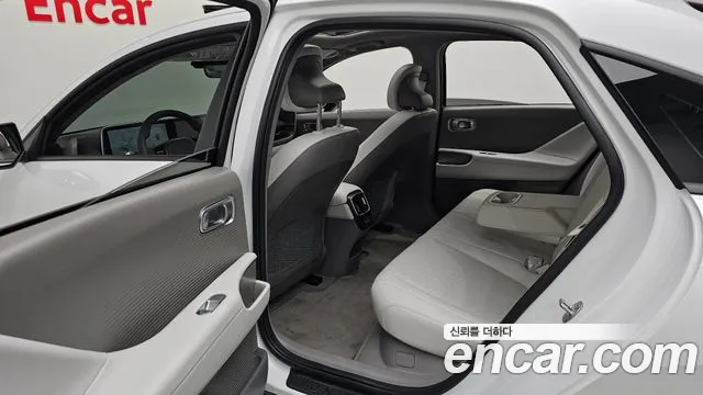 Hyundai Ioniq6 — Фото автомобиля 10