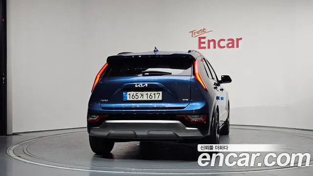 Kia Niro The All New Niro Signature — Фото автомобиля 4