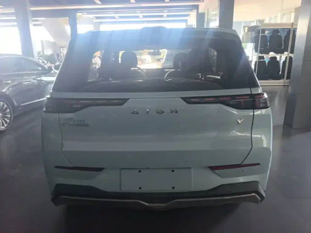 GAC Aion Y — Фото автомобиля 5