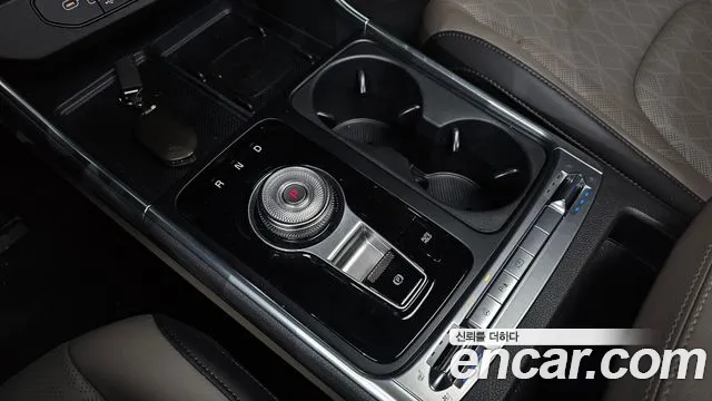 Kia Carnival — Фото автомобиля 12