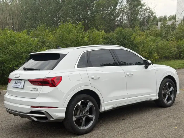 Audi Q3 — Фото автомобиля 6