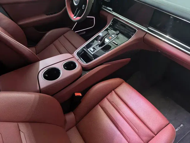 Porsche Panamera — Фото автомобиля 6