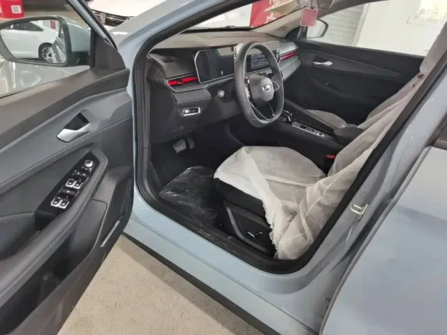 Geely Binrui — Фото автомобиля 15