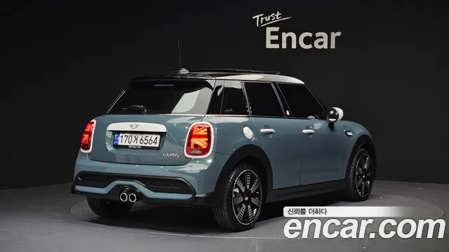 Mini Cooper — Фото автомобиля 2