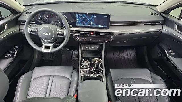 Kia K5 Generation 3 — Фото автомобиля 10