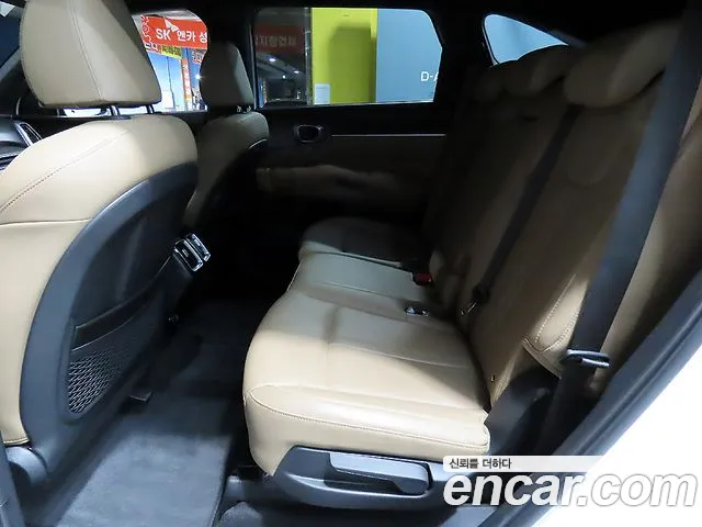 Kia Sorento Новый Sorento 4 поколение Бензин 2.5T 2WD — Фото автомобиля 7