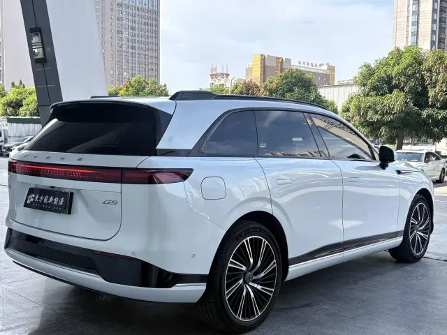 Xpeng G9 — Фото автомобиля 9