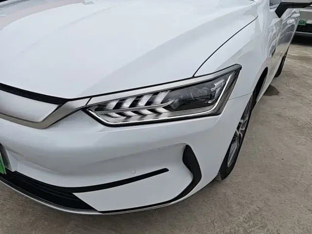 BYD Qin PLUS — Фото автомобиля 23