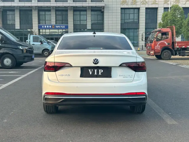 Volkswagen Sagitar — Фото автомобиля 13