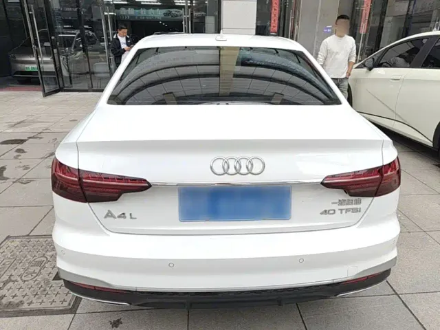 Audi A4L — Фото автомобиля 5