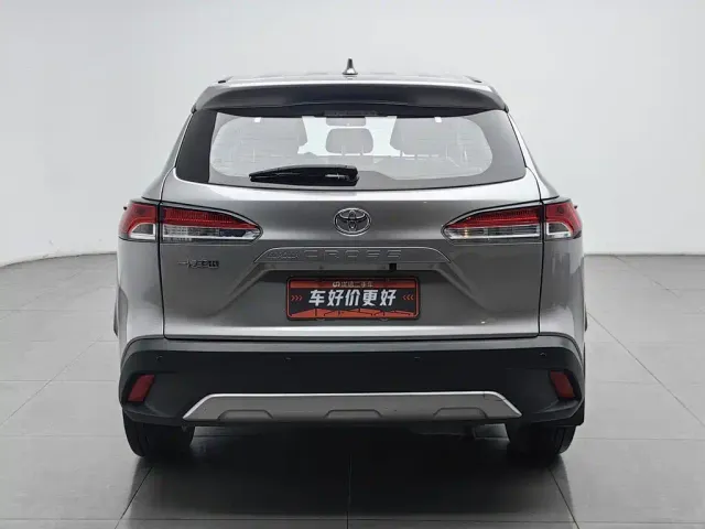 Toyota Corolla Cross — Фото автомобиля 4