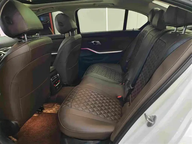 BMW 3 Series — Фото автомобиля 5