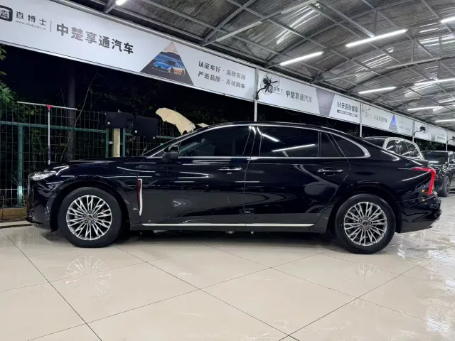 Hongqi H5 — Фото автомобиля 3