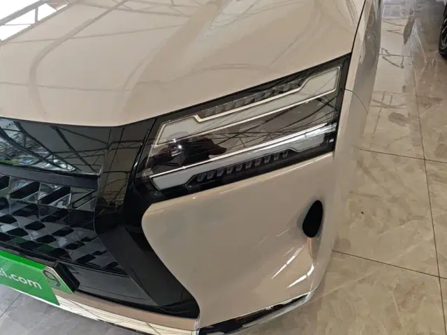 Wuling Starlight 730 — Фото автомобиля 23