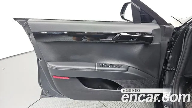 Hyundai Grandeur — Фото автомобиля 24