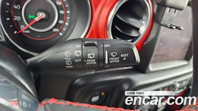 Jeep Wrangler Wrangler (JL) — Фото автомобиля 26