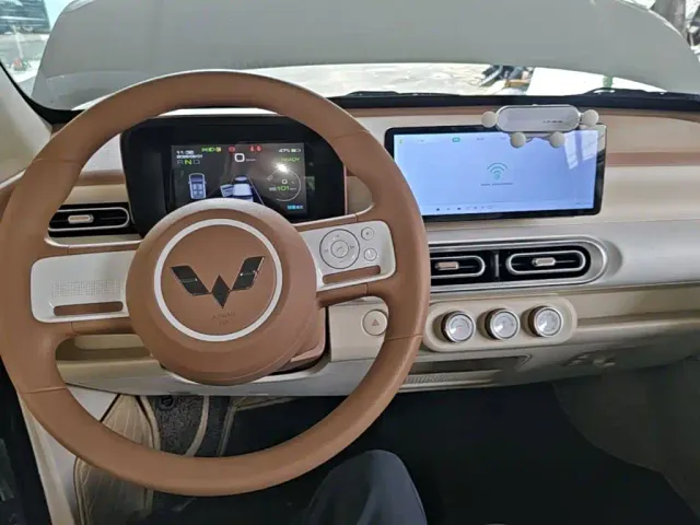 Wuling Hongguang Mini EV — Фото автомобиля 9