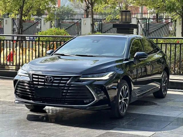 Фотография автомобиля — Toyota Avalon