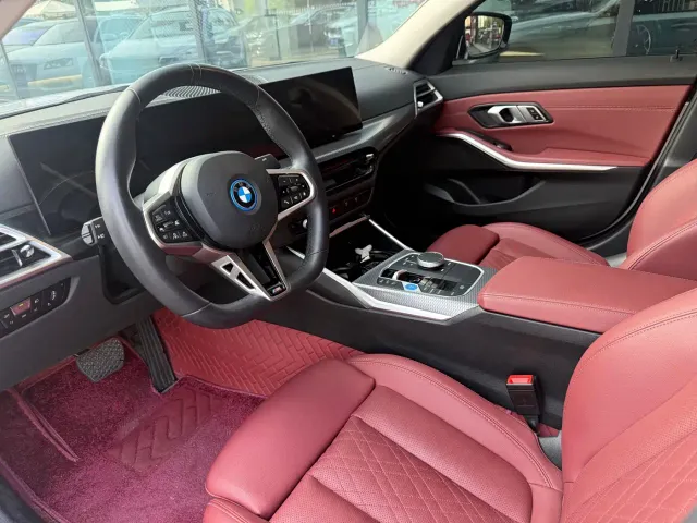 BMW i3 — Фото автомобиля 4