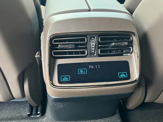 BYD Han — Фото автомобиля 11