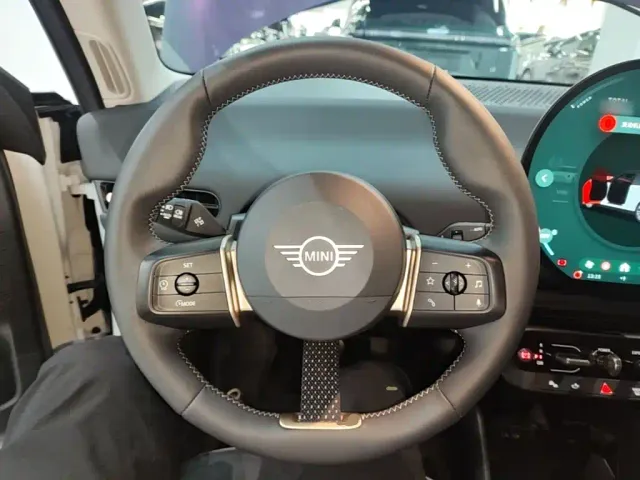 MINI Cooper — Фото автомобиля 10