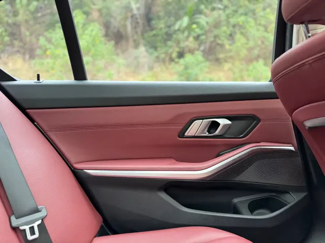 BMW 3 Series — Фото автомобиля 24