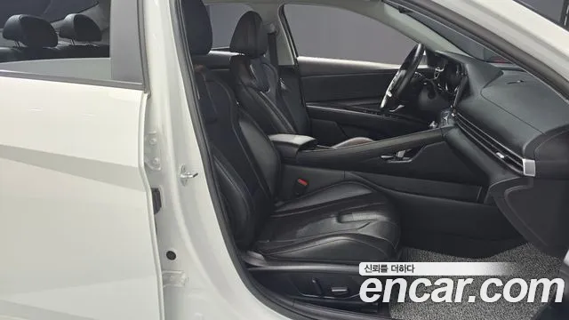 Hyundai AVANTE Avante (CN7) — Фото автомобиля 20