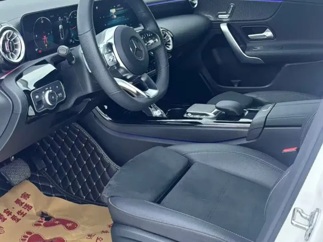 Mercedes-Benz A-Class — Фото автомобиля 8
